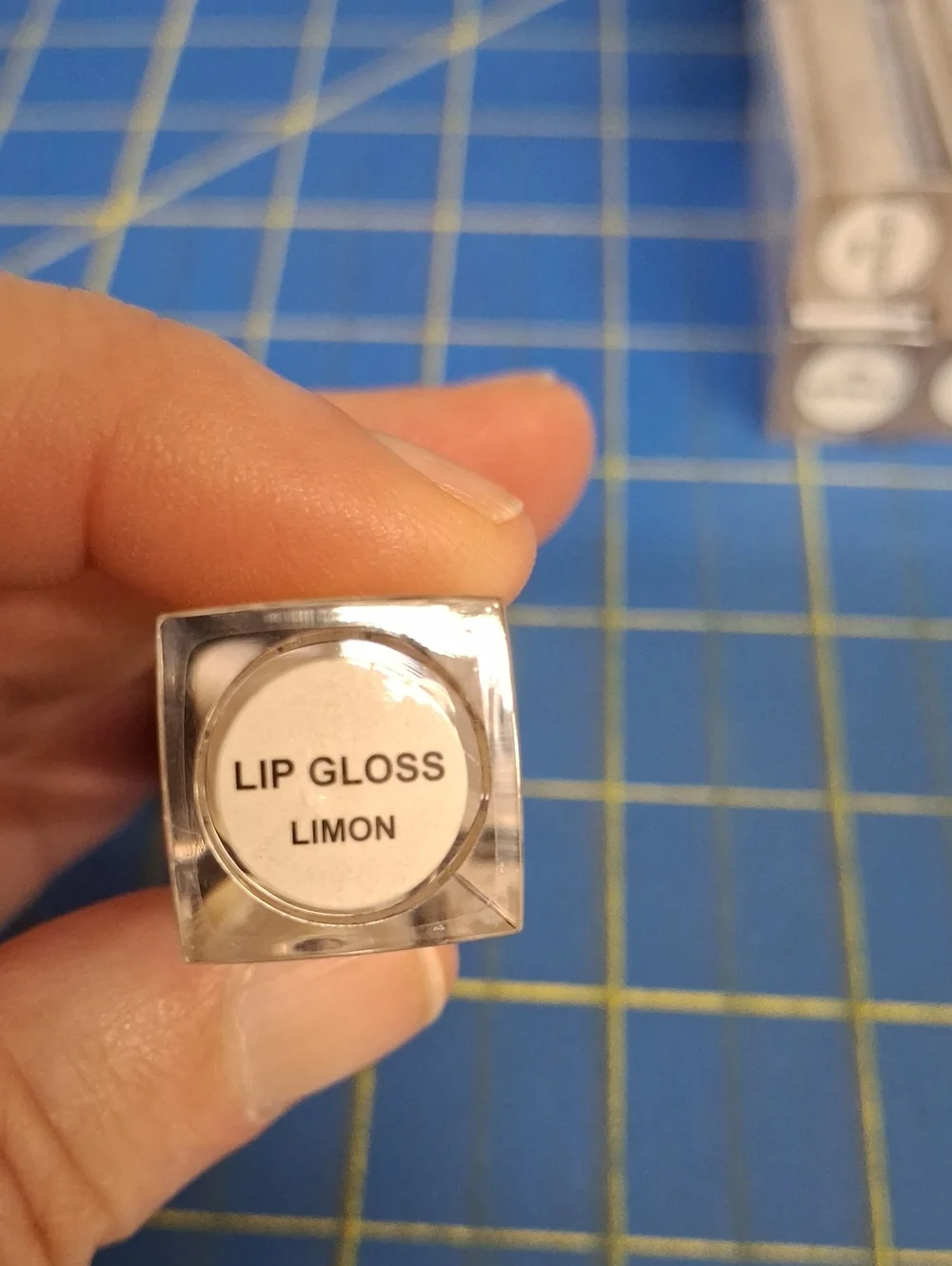 City Color Savory Lip Glaze 2.5ml New Sealed - Limon